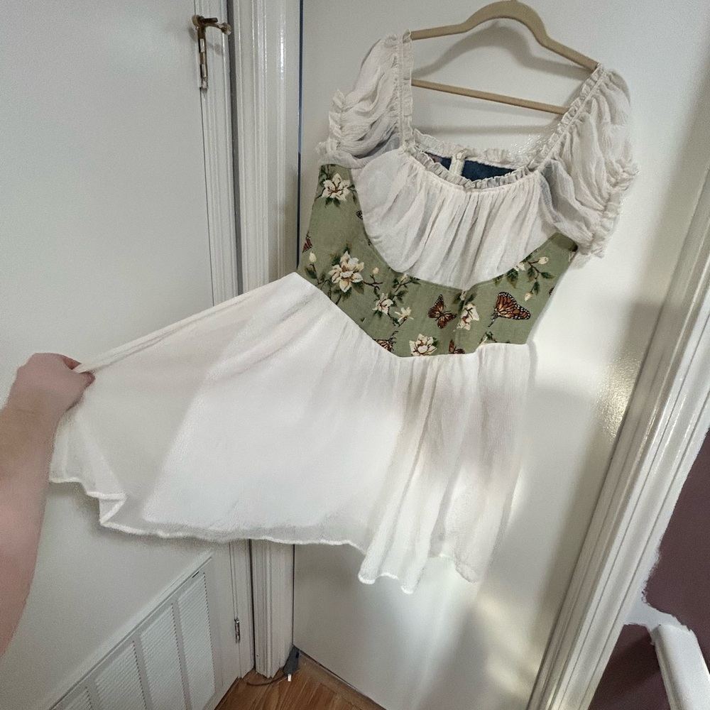 Fairycore Green and White Floral Dress - Picture 3 of 7